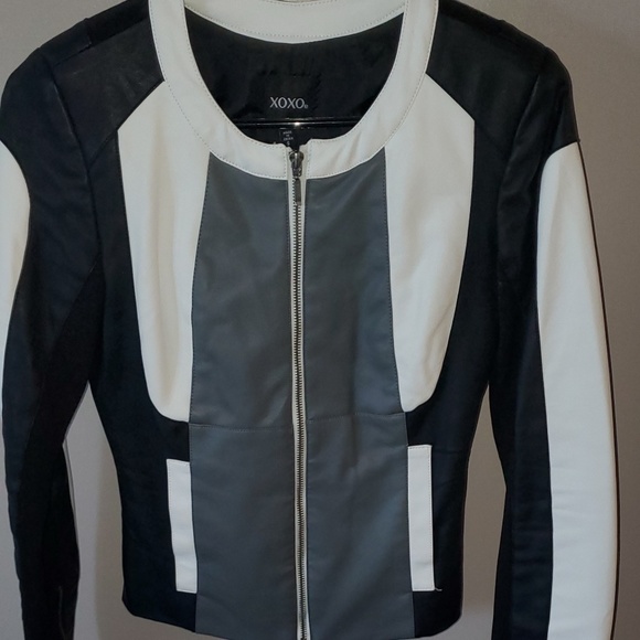 Leather jacket - Picture 2 of 3